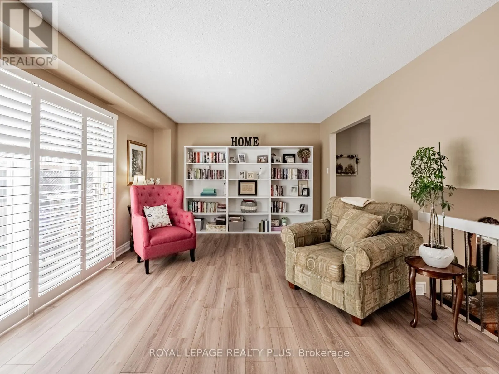 4097 TRAPPER CRESCENT