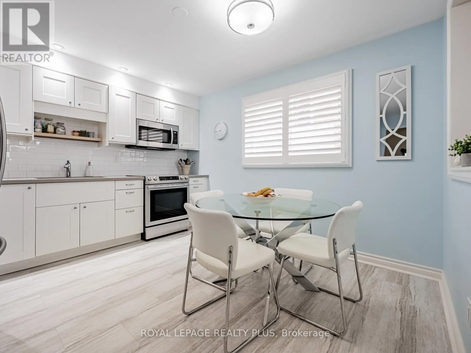 4097 TRAPPER CRESCENT