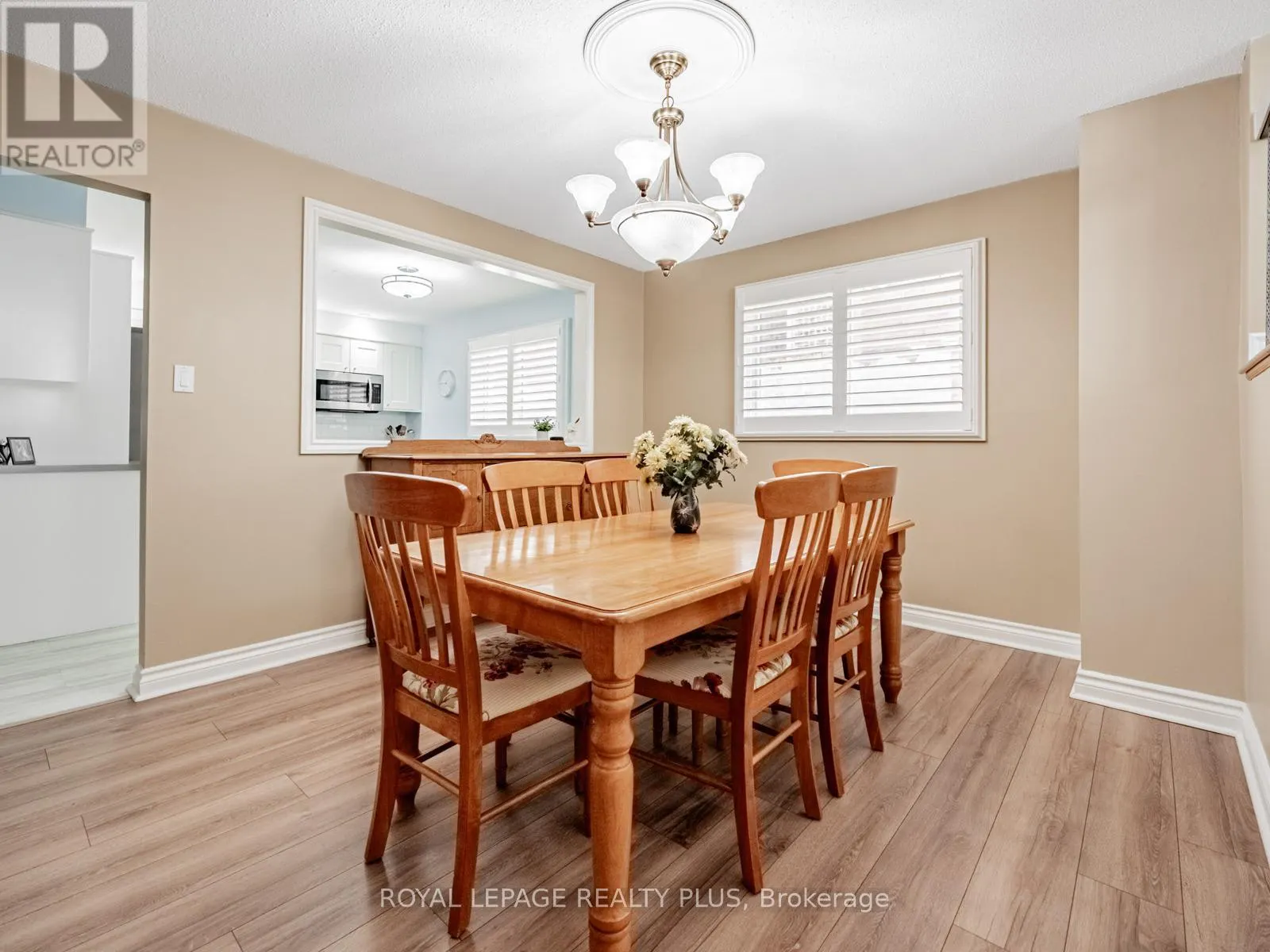 4097 TRAPPER CRESCENT