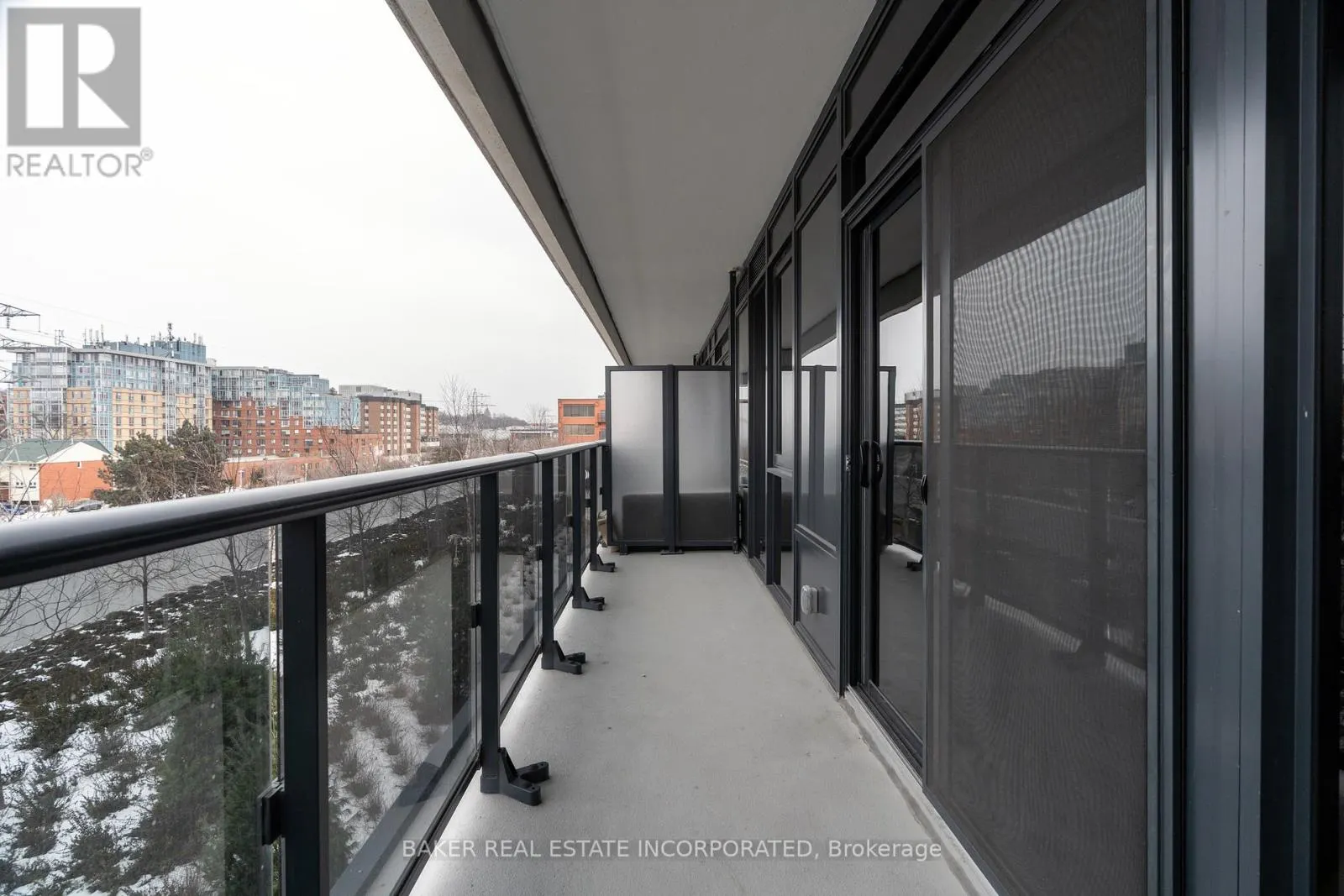 526 - 740 DUPONT STREET