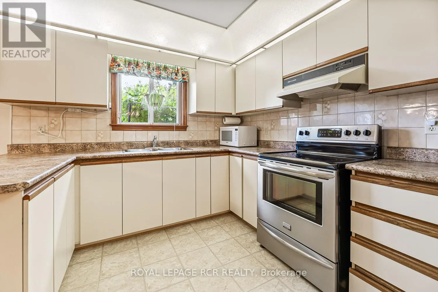 25 ANN ARBOUR ROAD