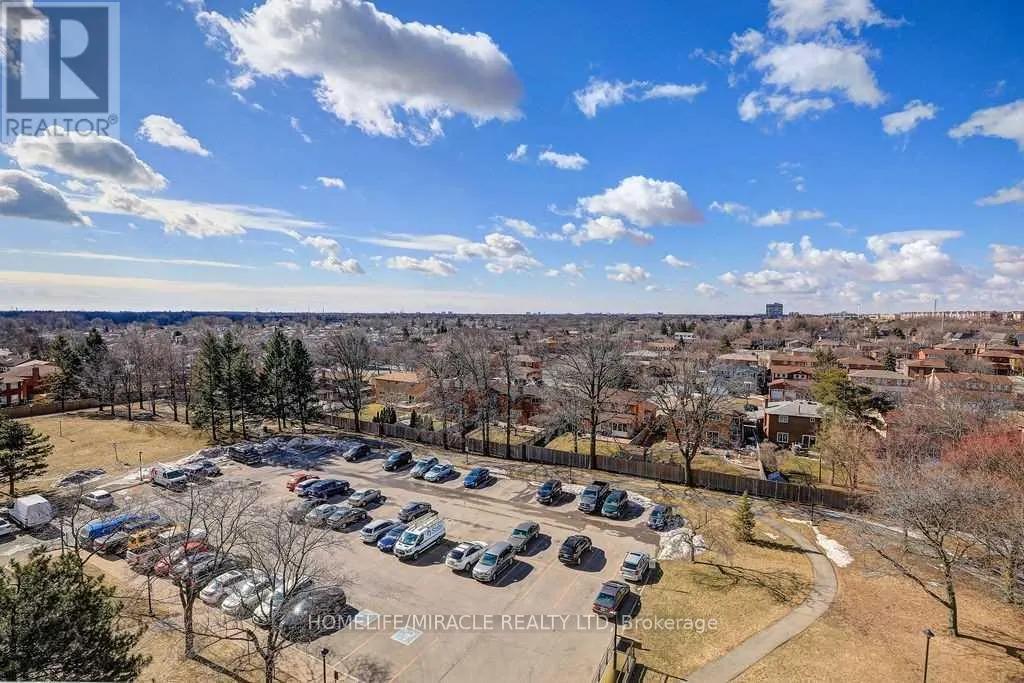 803 - 2556 ARGYLE ROAD
