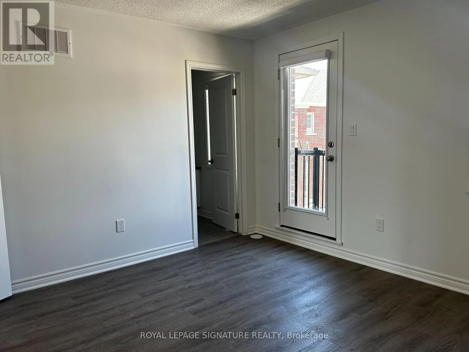 7 - 1259 LILY CRESCENT