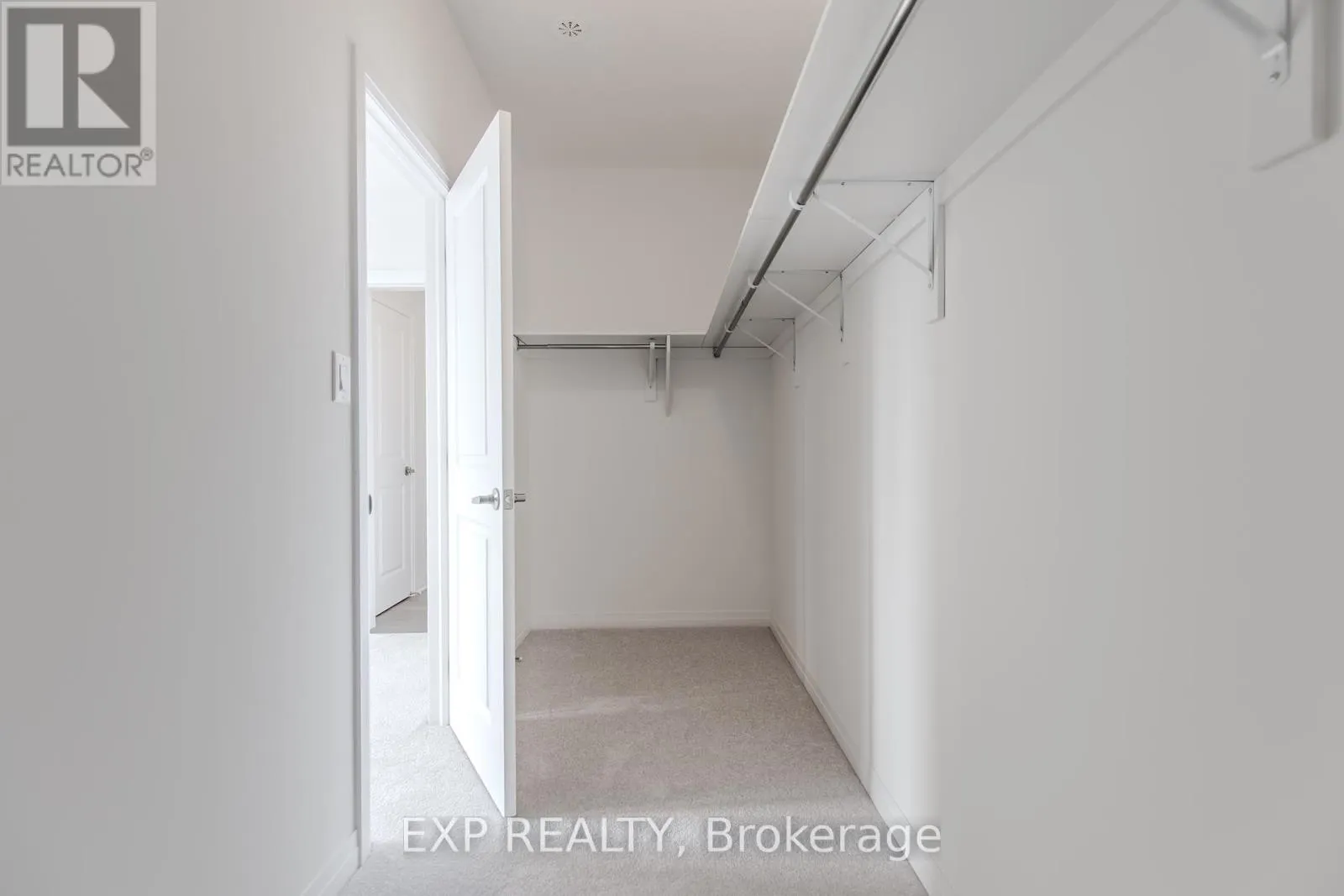 3276 CRYSTAL DRIVE