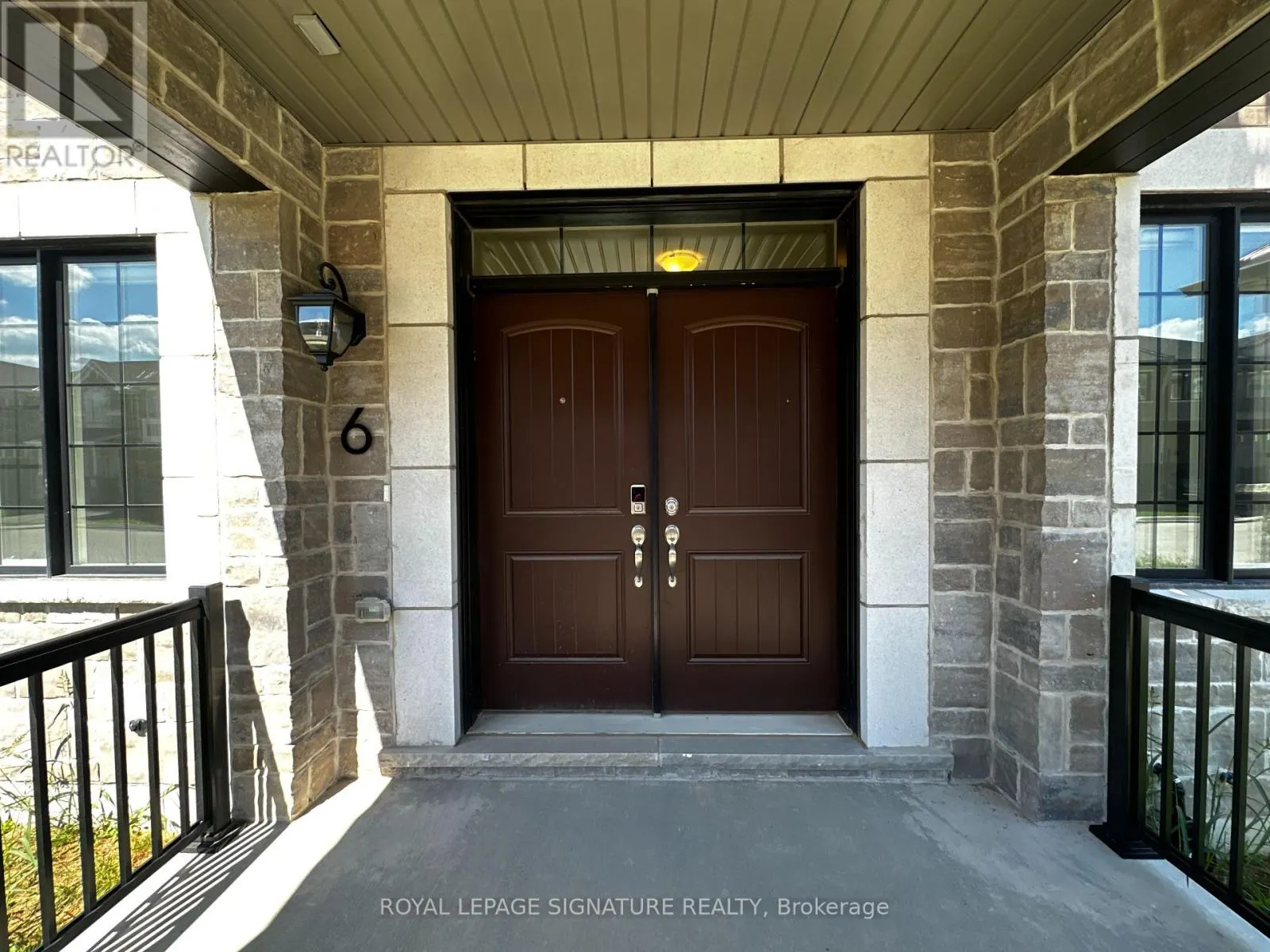 6 - 1259 LILY CRESCENT