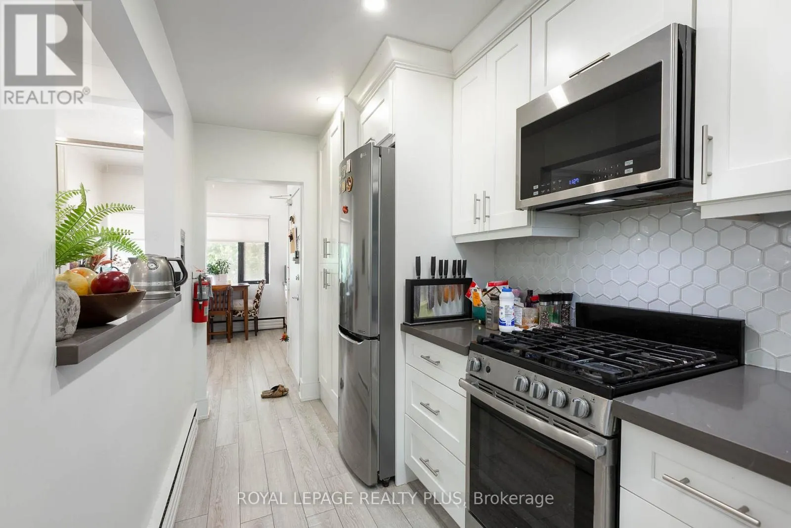 2 - 1 ELMWOOD AVENUE S