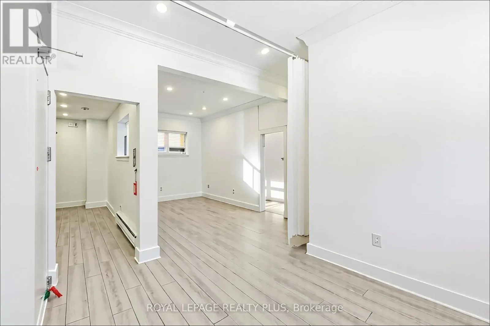 2 - 1 ELMWOOD AVENUE S