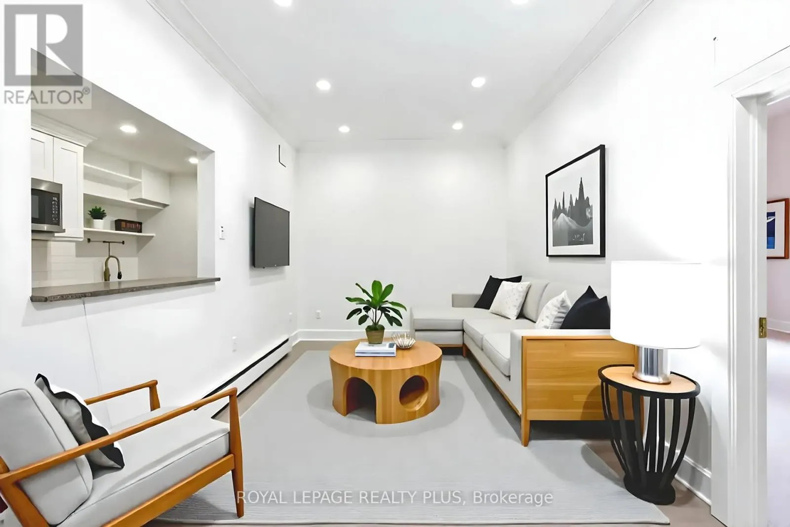 2 - 1 ELMWOOD AVENUE S