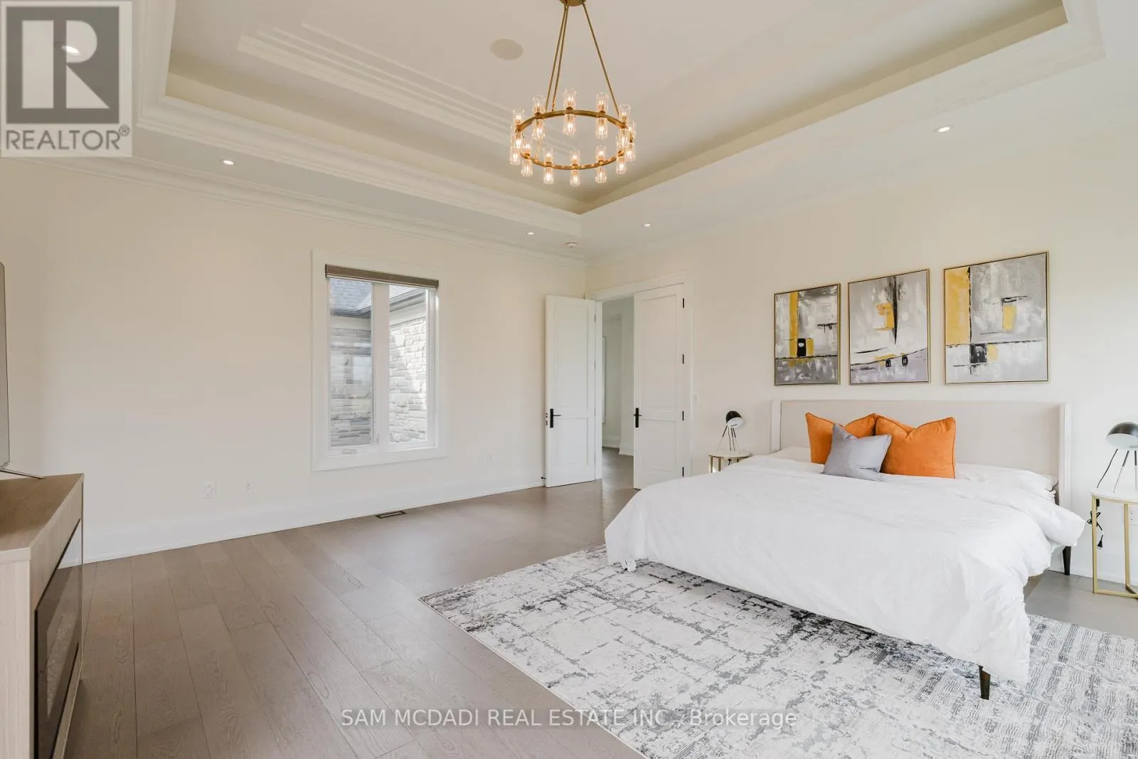 4 SAINT LUKES COURT