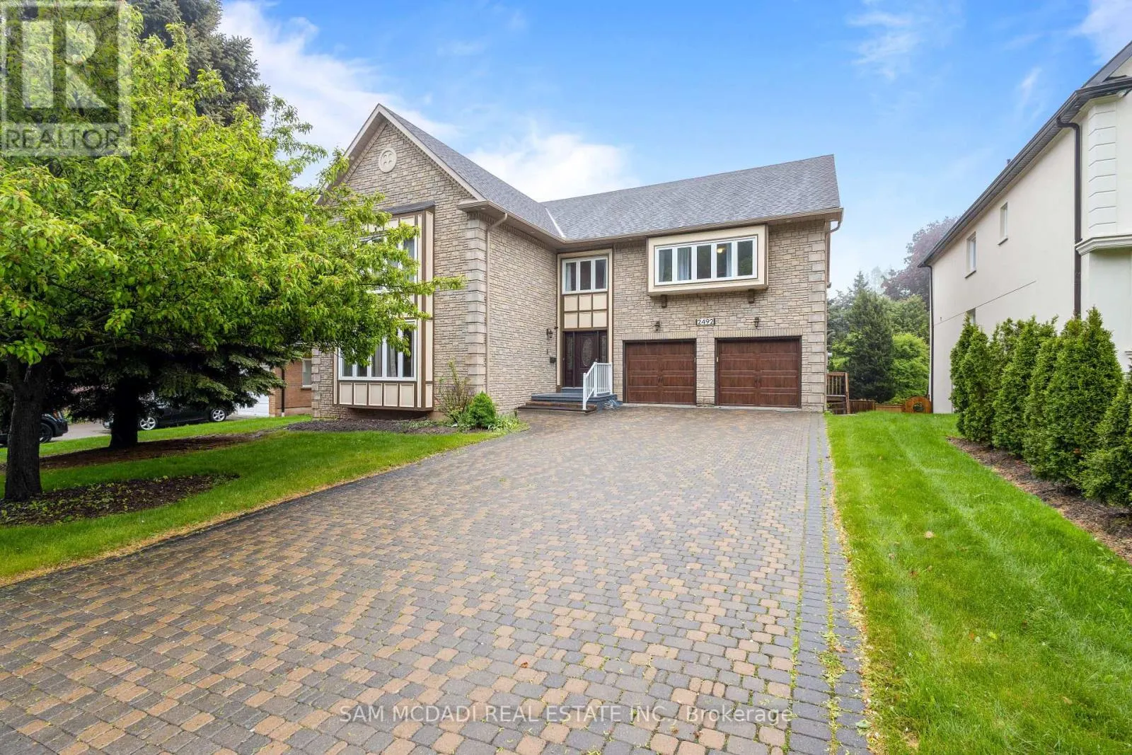 2492 ERIN CENTRE BOULEVARD
