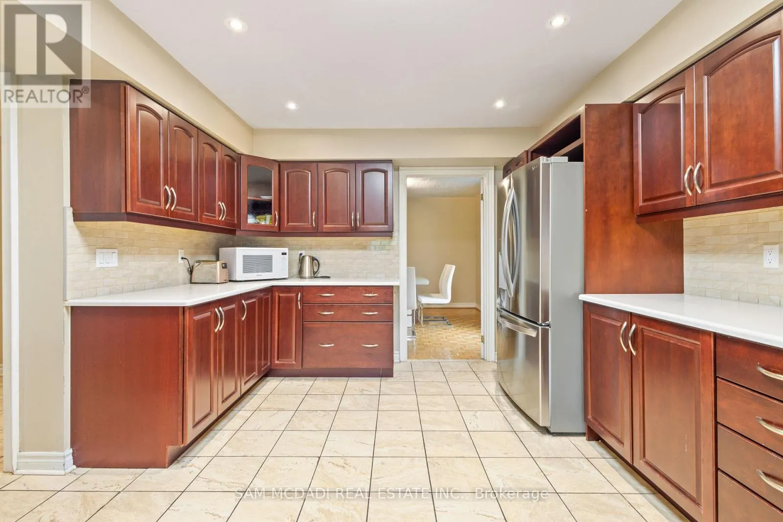 2492 ERIN CENTRE BOULEVARD