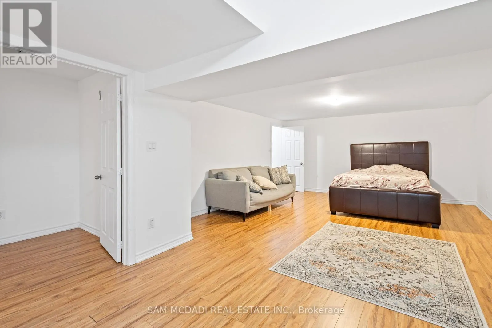 2492 ERIN CENTRE BOULEVARD