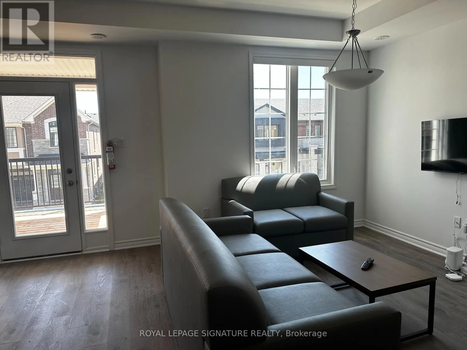 11 - 1259 LILY CRESCENT