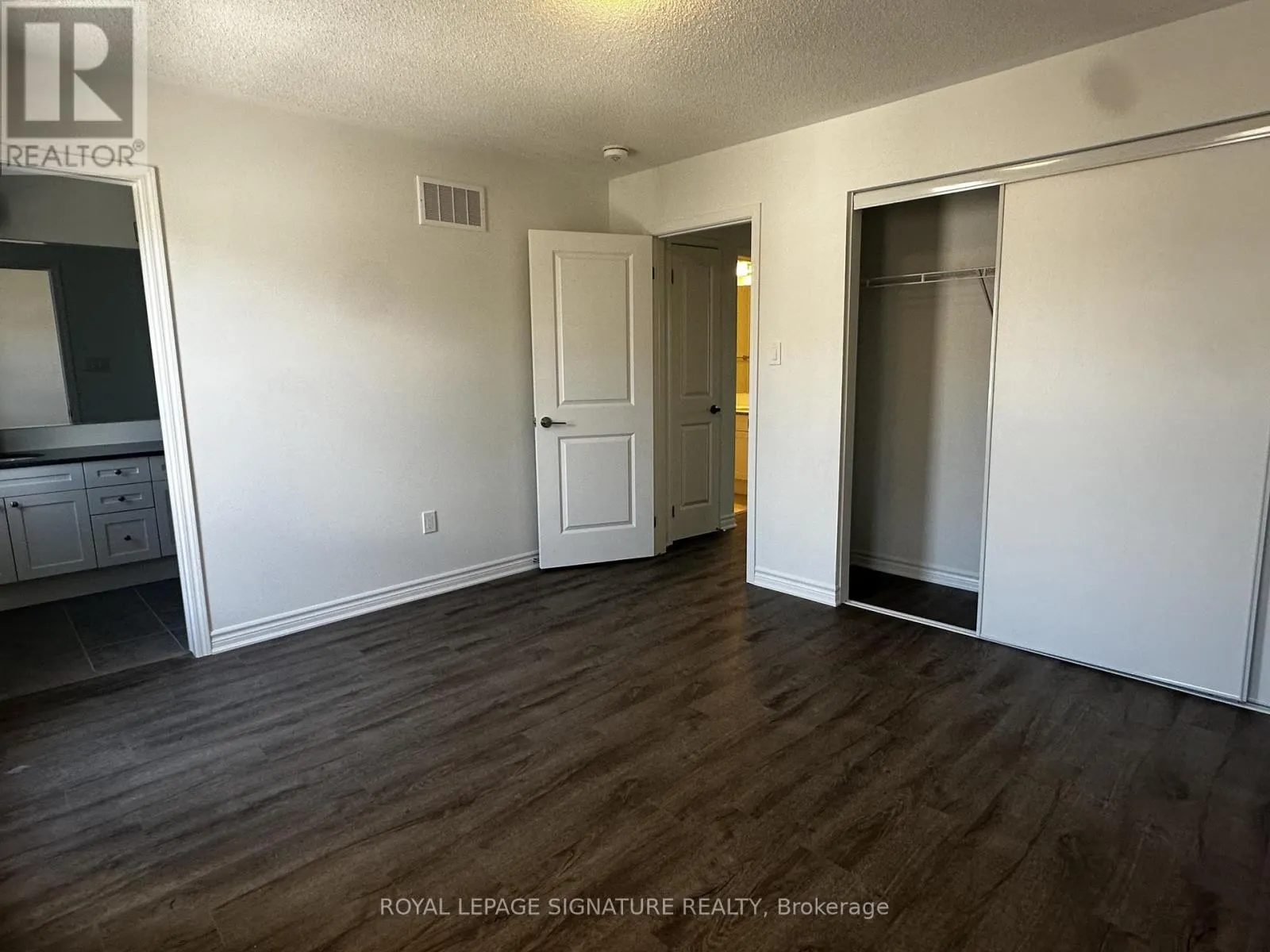 9 - 1259 LILY CRESCENT