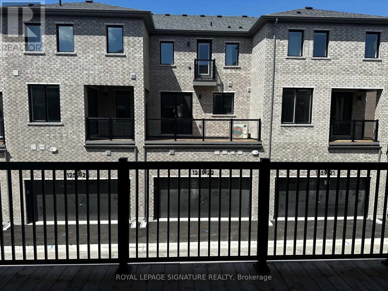 9 - 1259 LILY CRESCENT