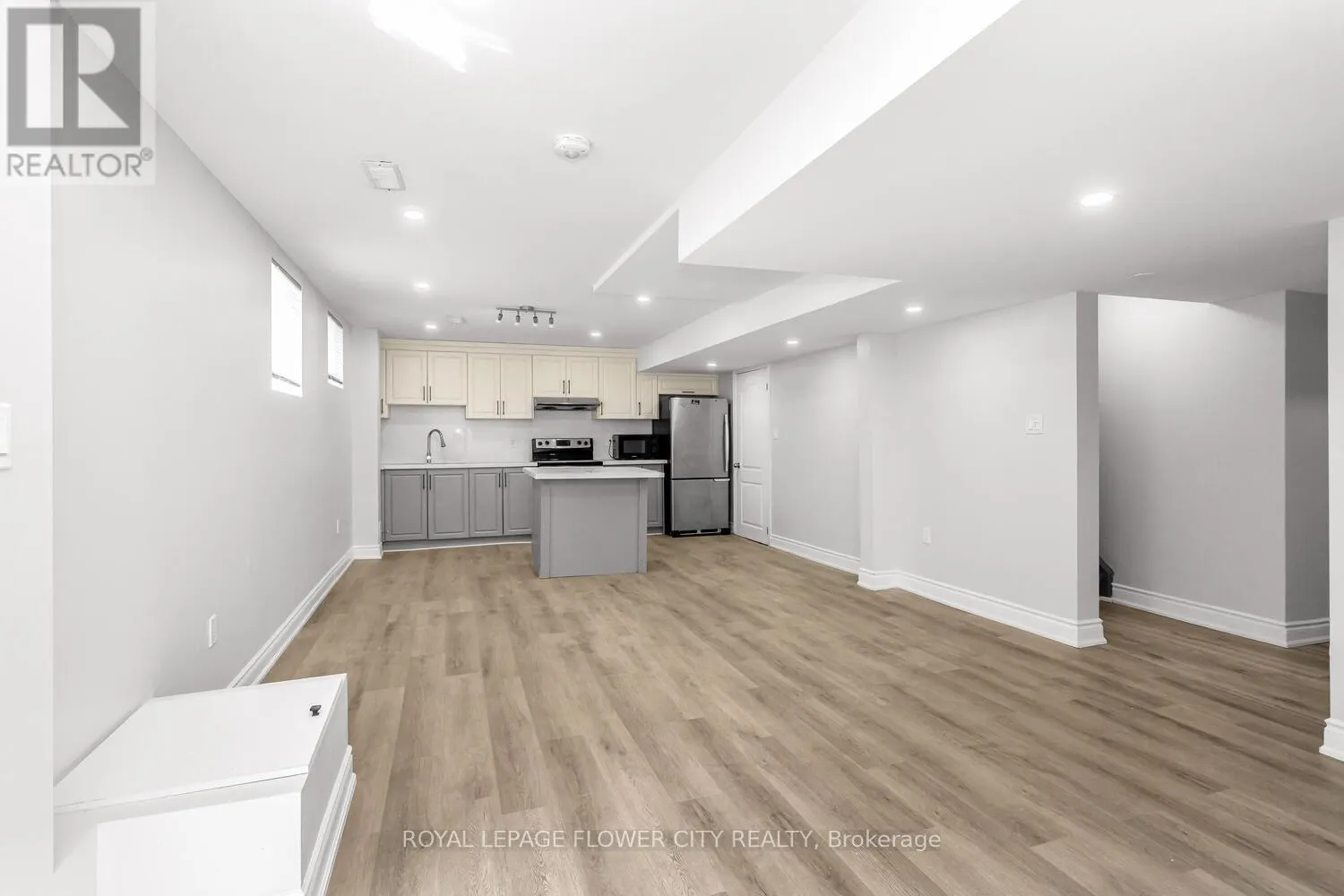16 ELSINORE STREET