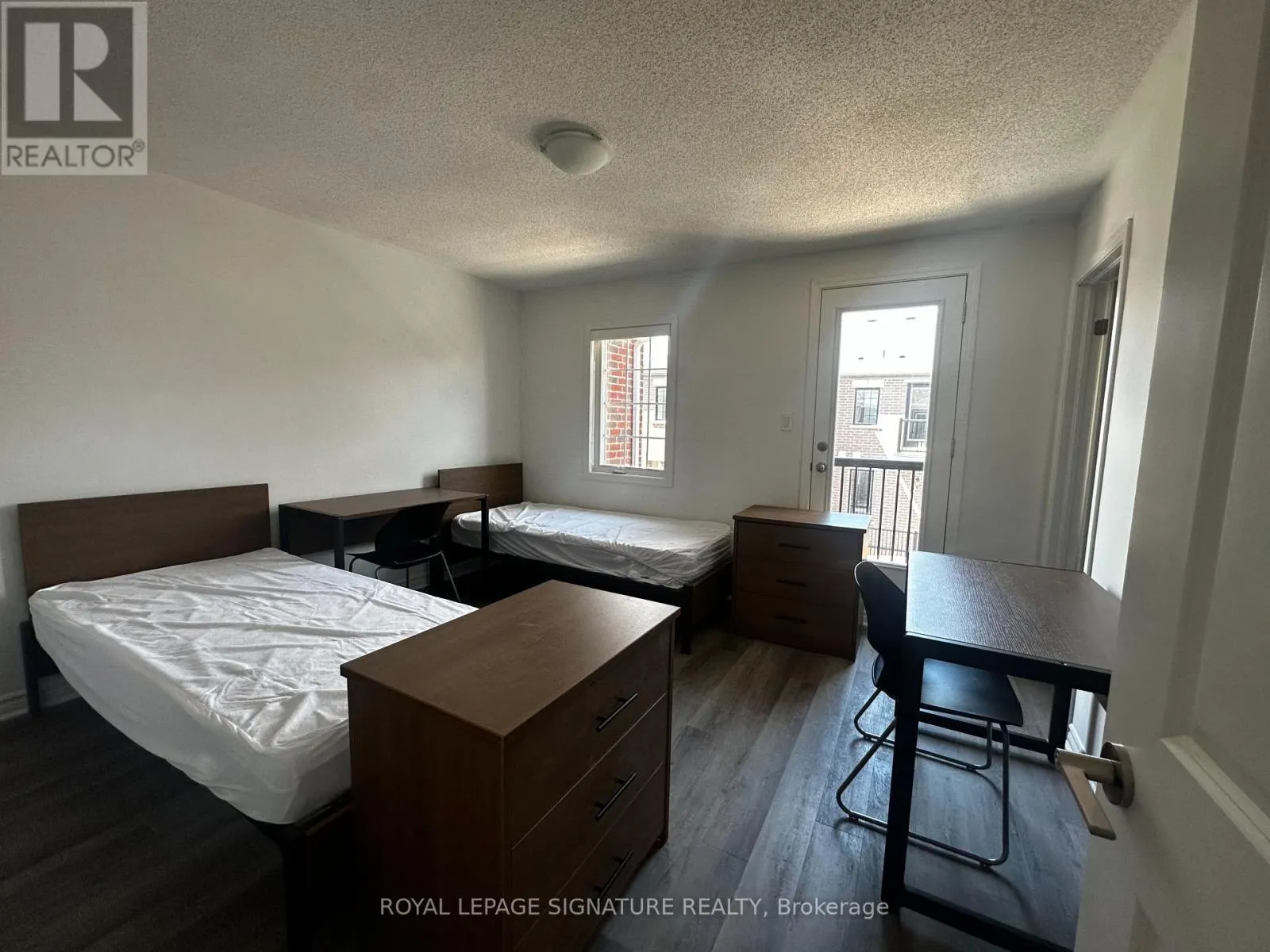 12 - 1259 LILY CRESCENT