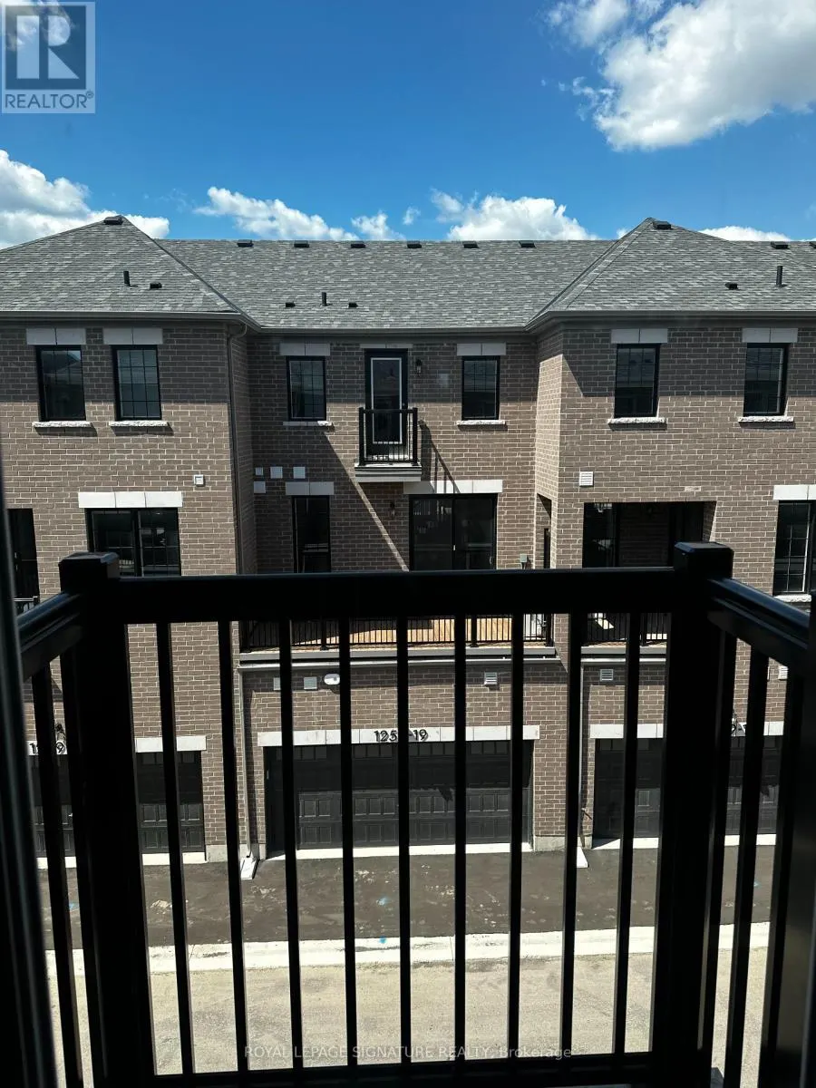12 - 1259 LILY CRESCENT