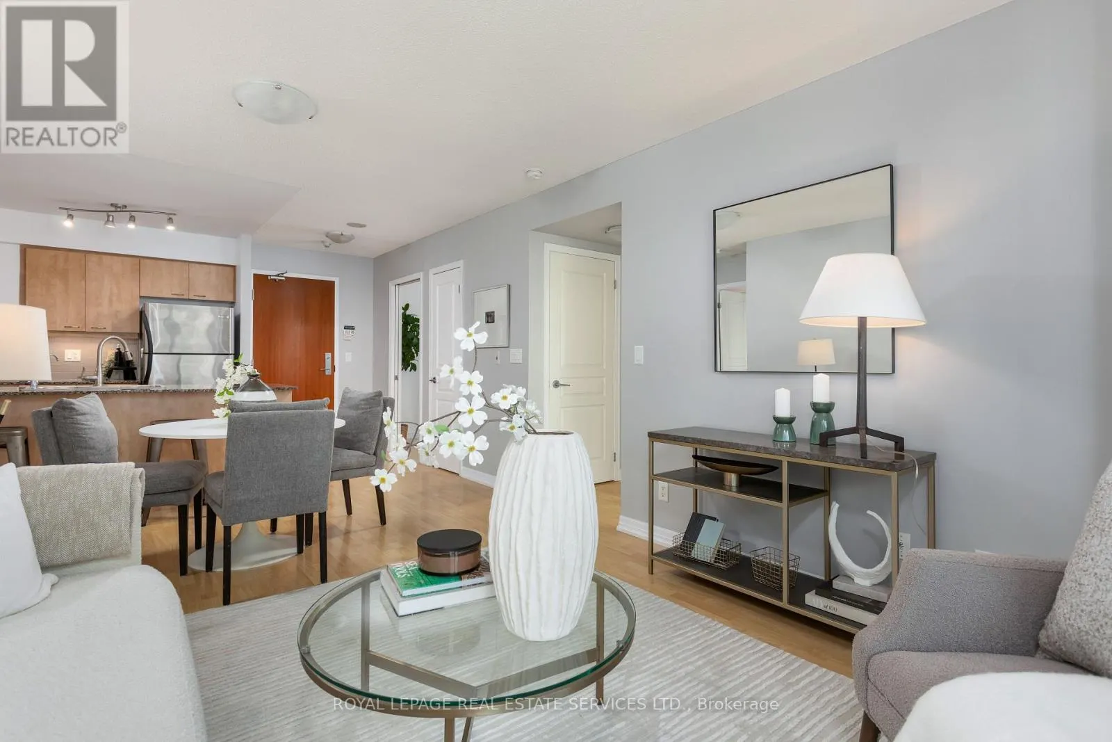 708 - 1403 ROYAL YORK ROAD