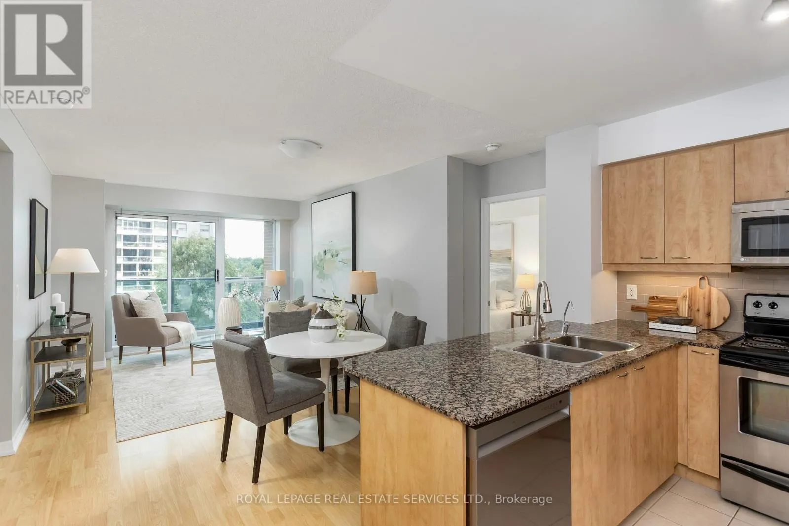 708 - 1403 ROYAL YORK ROAD