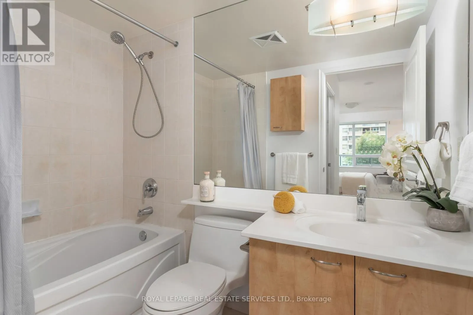 708 - 1403 ROYAL YORK ROAD