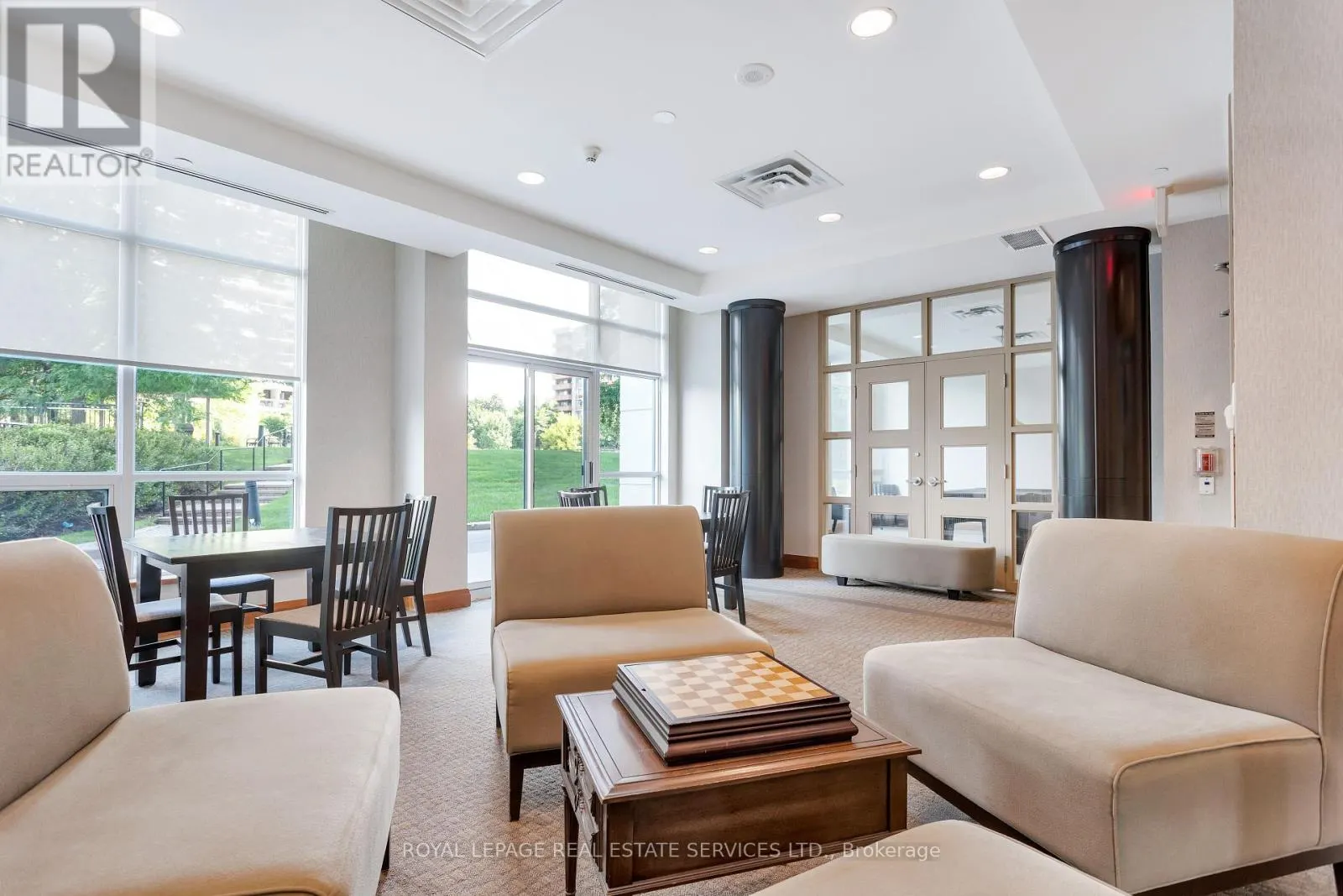 708 - 1403 ROYAL YORK ROAD