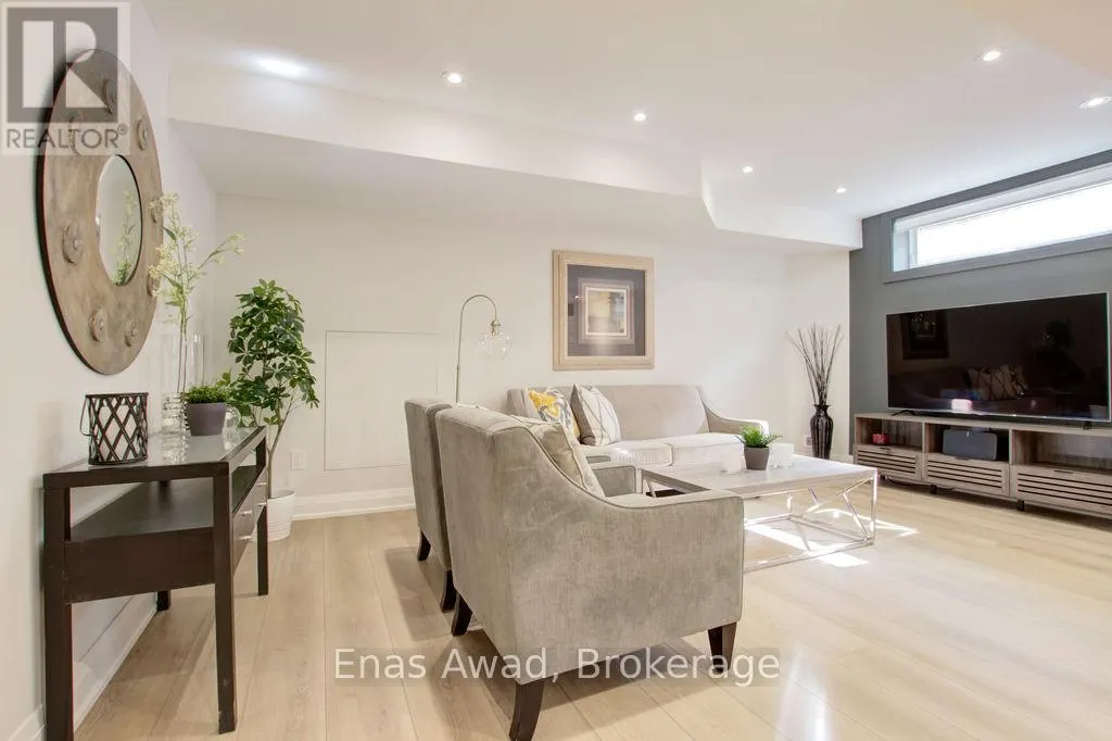 164 MAURICE DRIVE