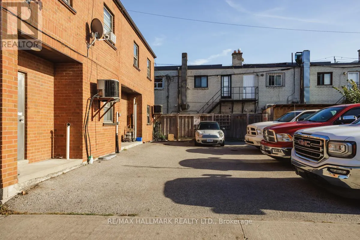 12 SNIDER AVENUE