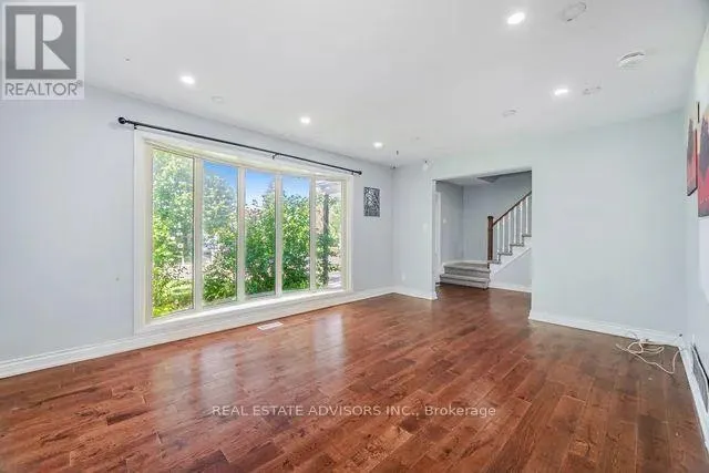 4 PARKEND AVENUE