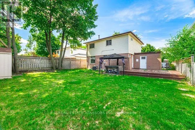 4 PARKEND AVENUE