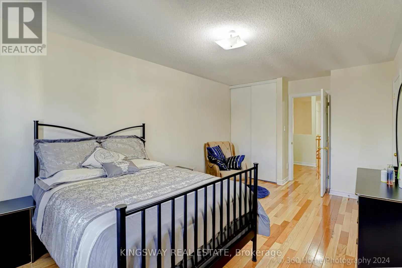 485 MEADOWRIDGE COURT