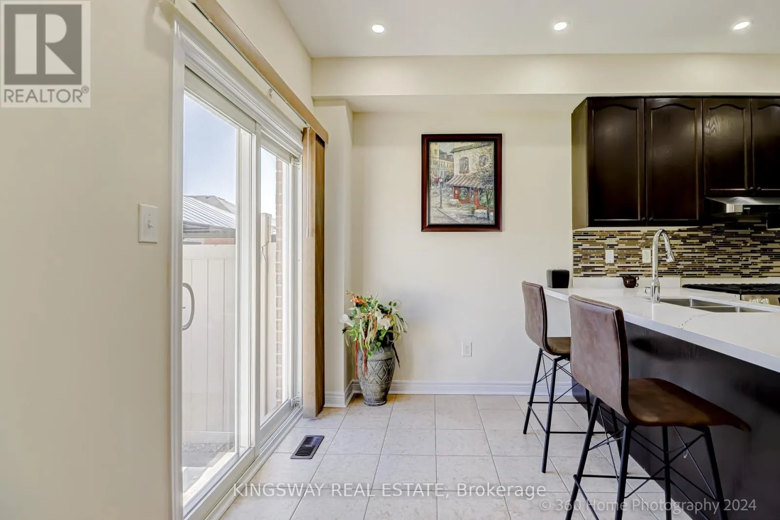 485 MEADOWRIDGE COURT