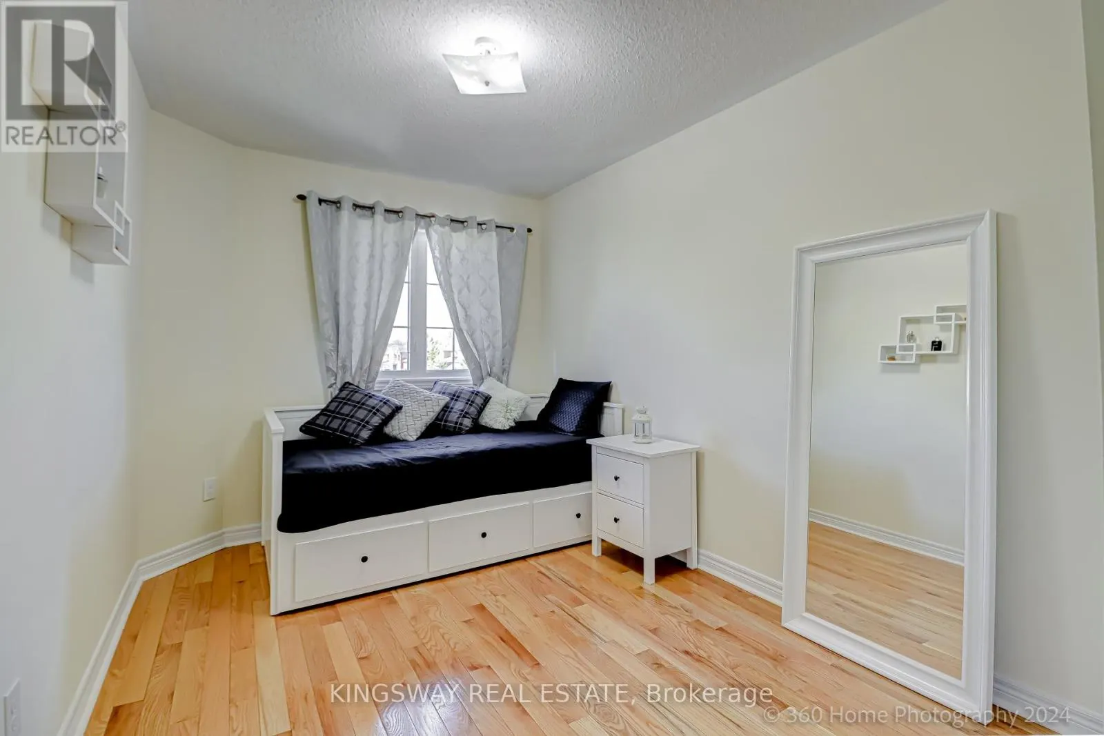 485 MEADOWRIDGE COURT
