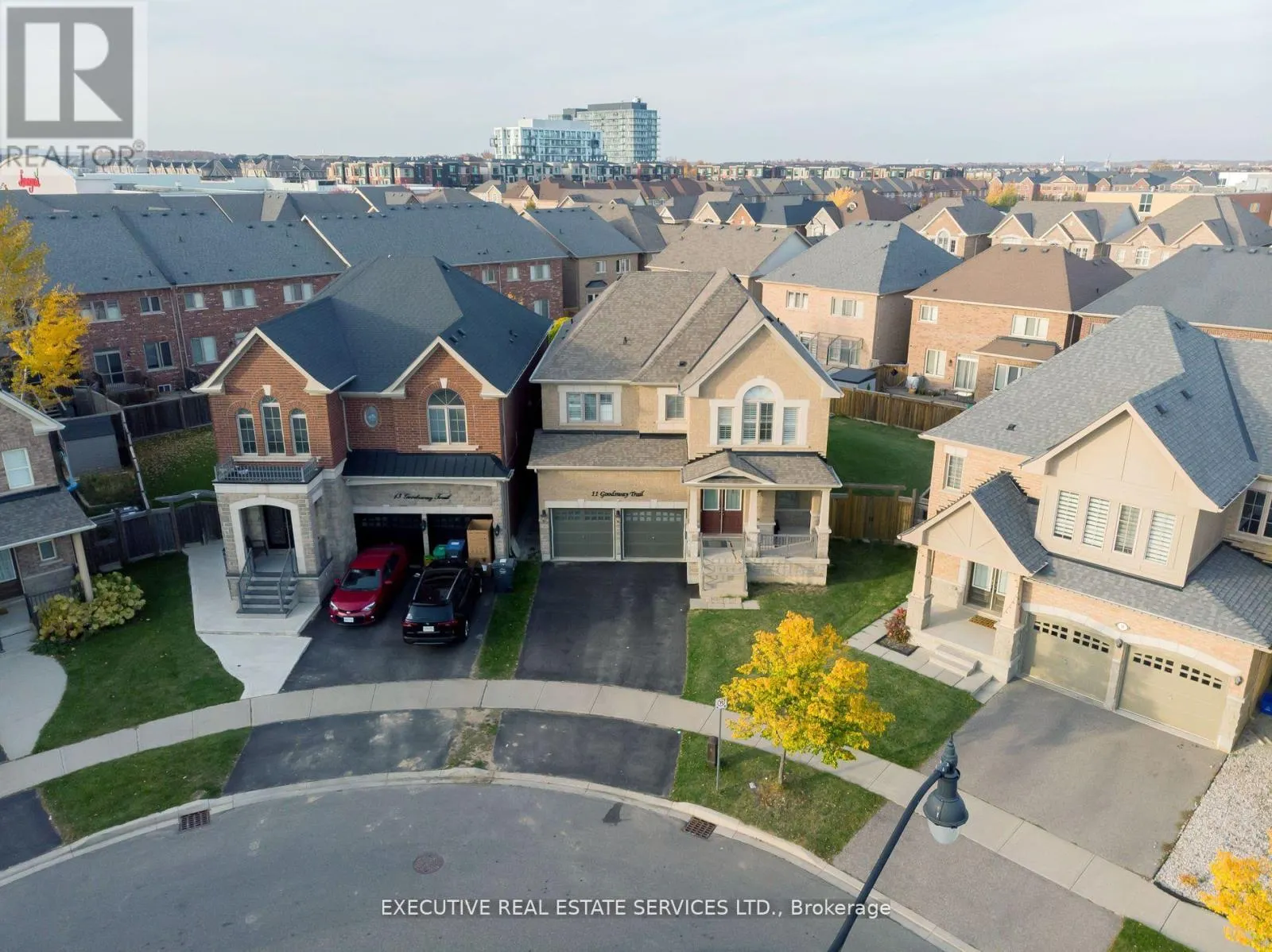 11 GOODSWAY TRAIL