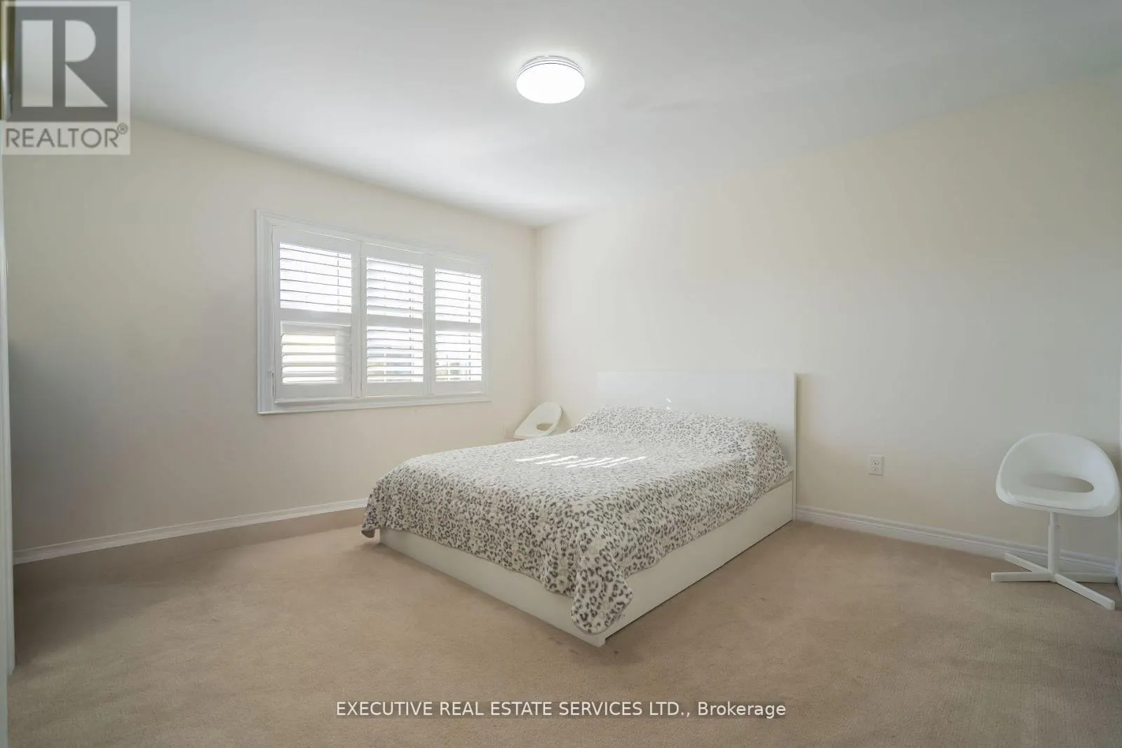 11 GOODSWAY TRAIL
