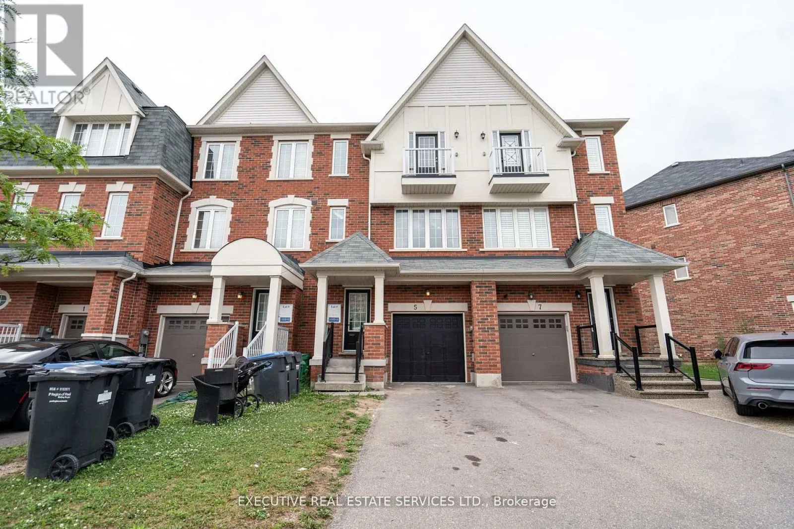 5 SPRUCEWOOD ROAD