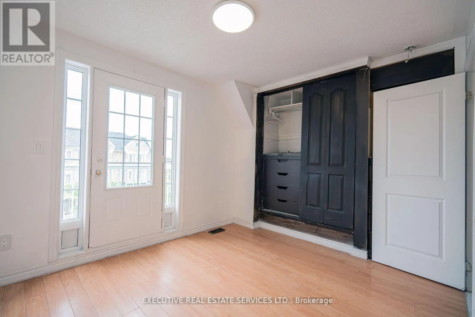 5 SPRUCEWOOD ROAD
