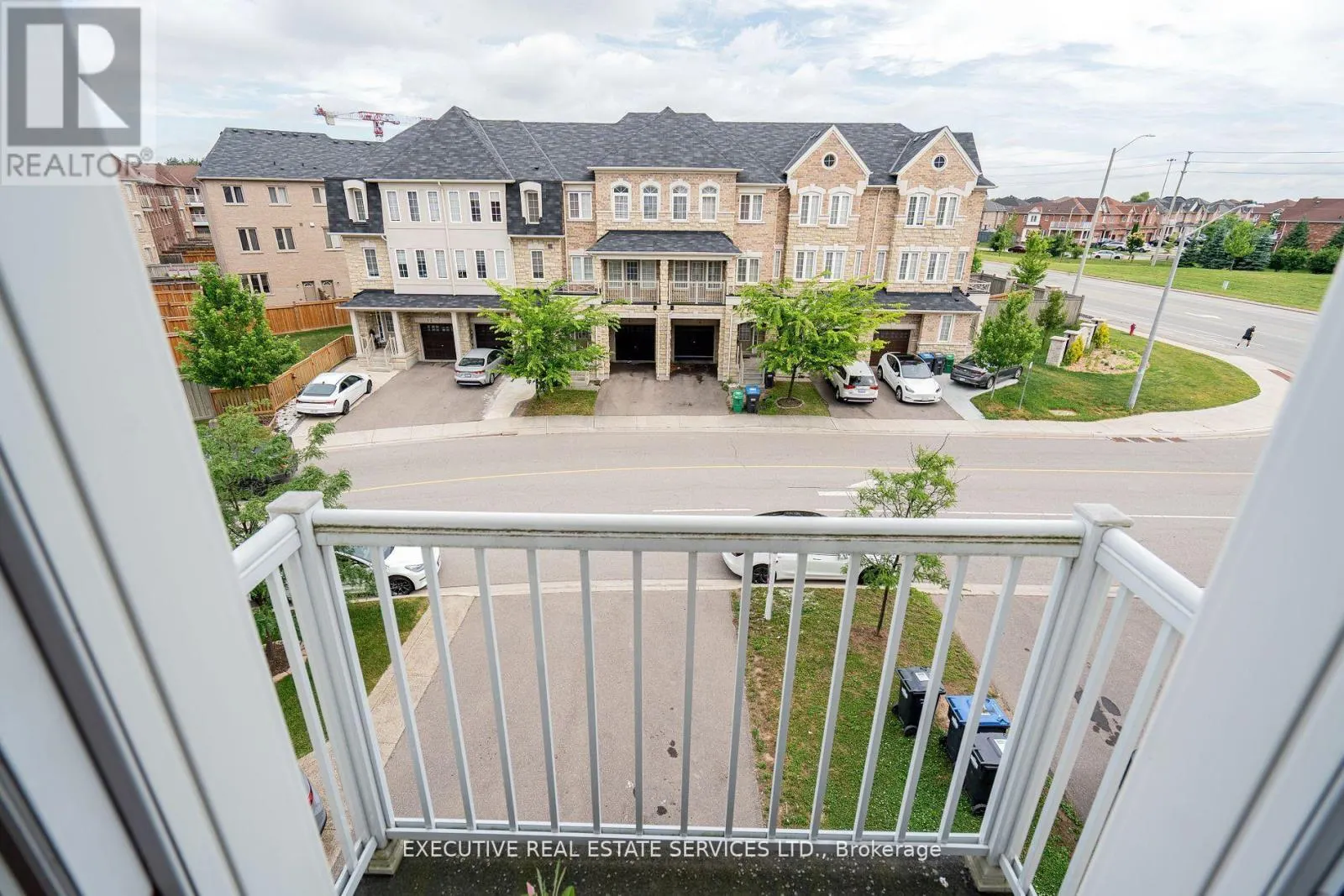 5 SPRUCEWOOD ROAD