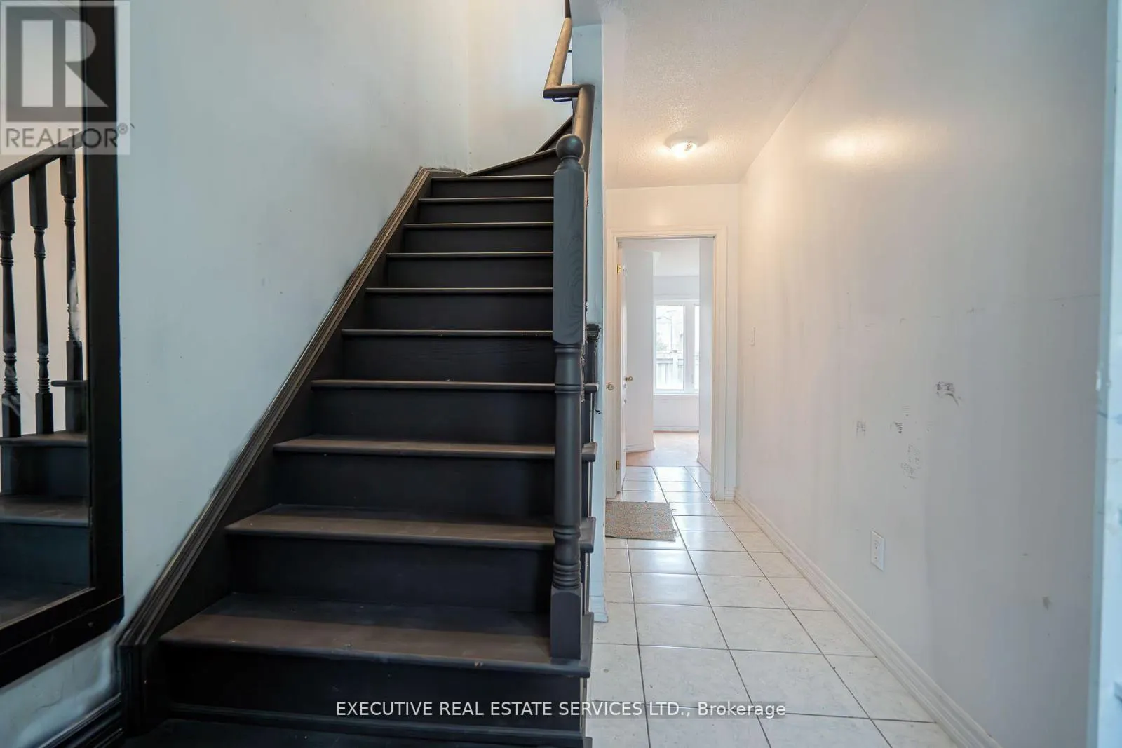 5 SPRUCEWOOD ROAD