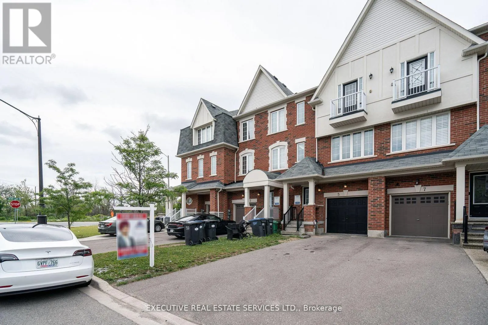 5 SPRUCEWOOD ROAD