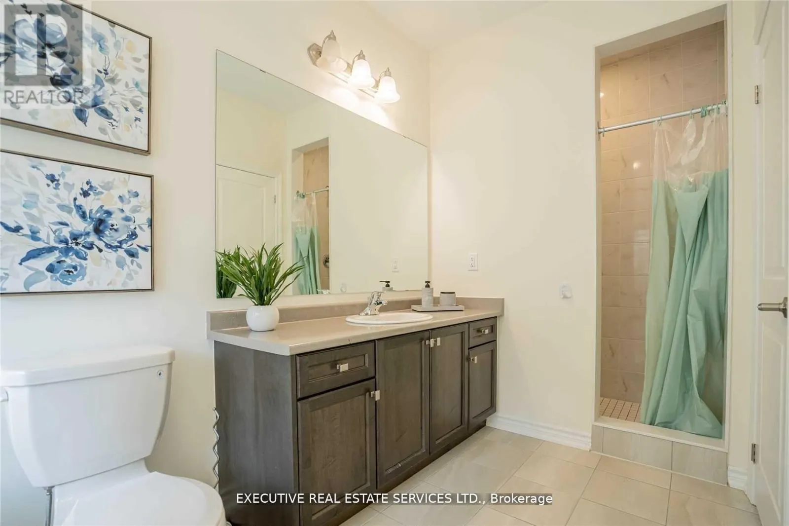 2 THORNVALLEY TERRACE