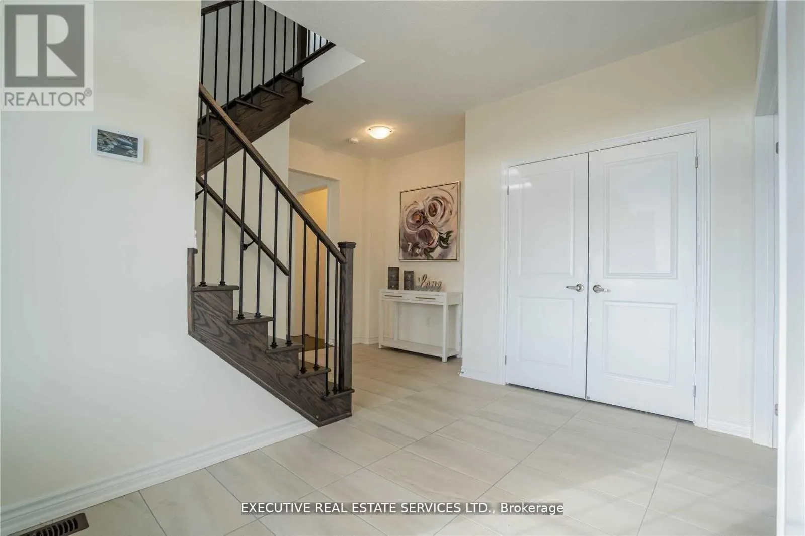2 THORNVALLEY TERRACE