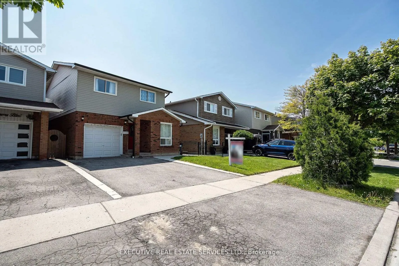 4 SIMMONS BOULEVARD