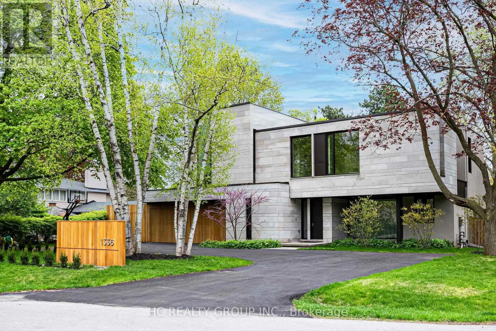 1336 HILLHURST ROAD