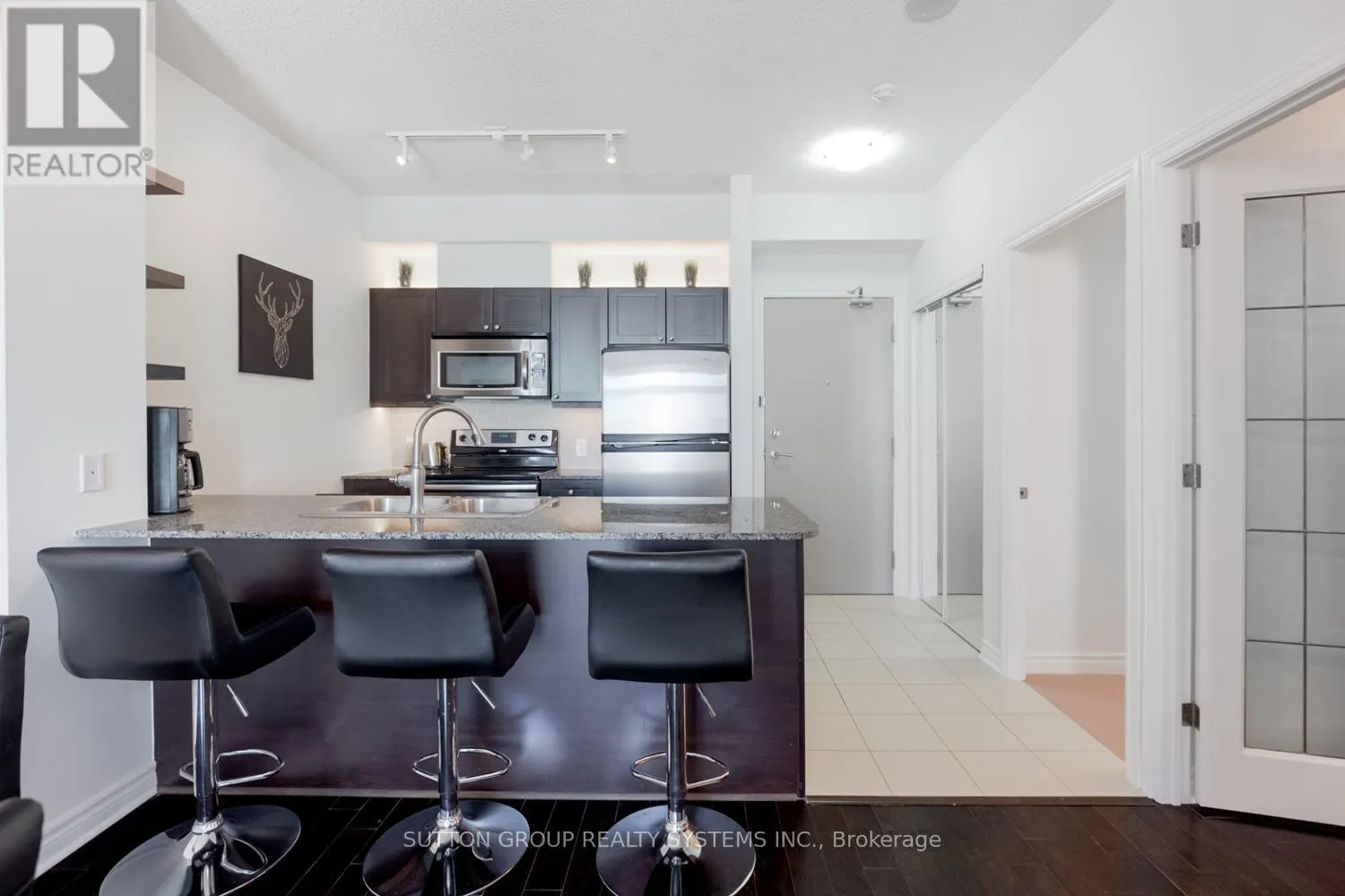 1107 - 3525 KARIYA DRIVE