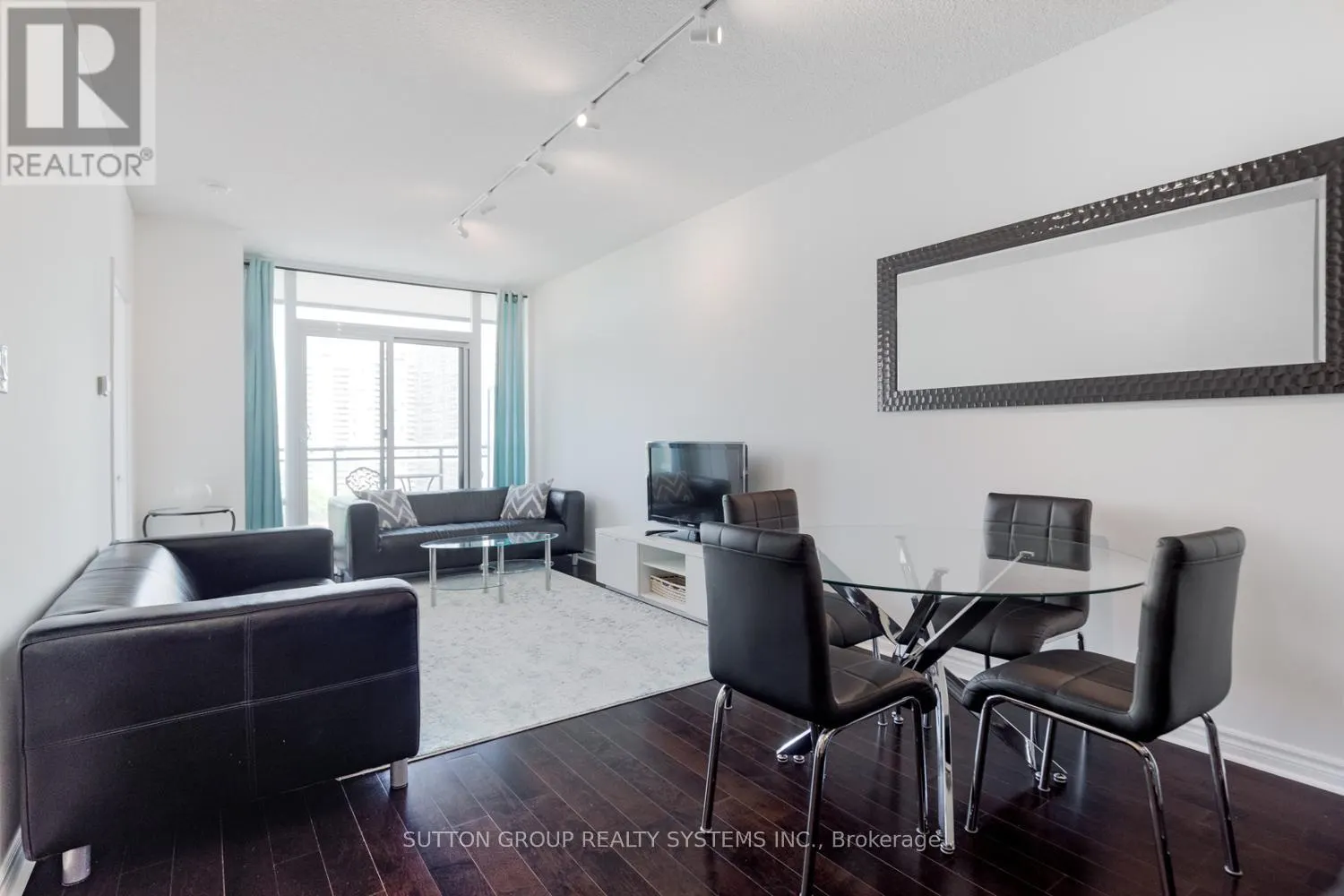 1107 - 3525 KARIYA DRIVE