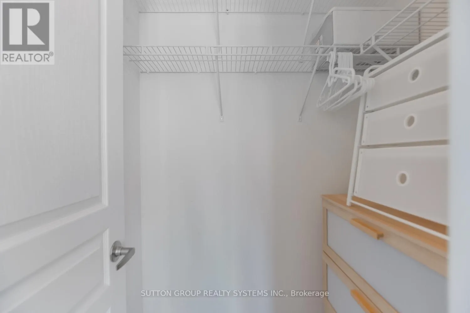 1107 - 3525 KARIYA DRIVE