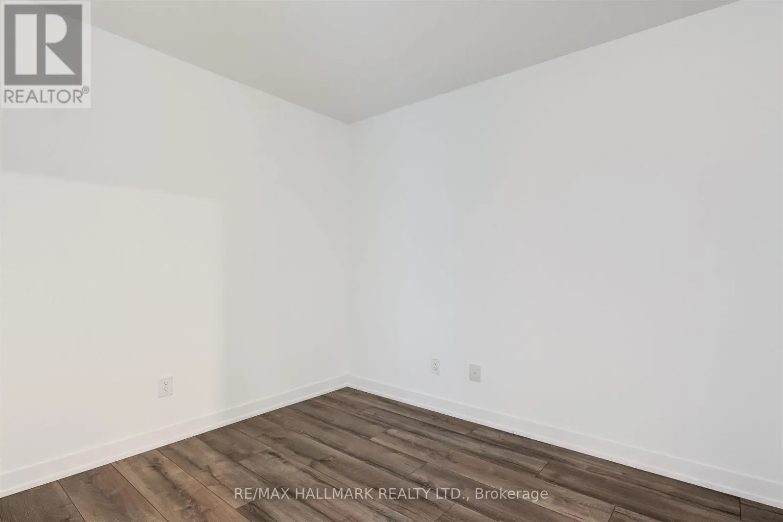 519 - 1787 ST CLAIR AVENUE W
