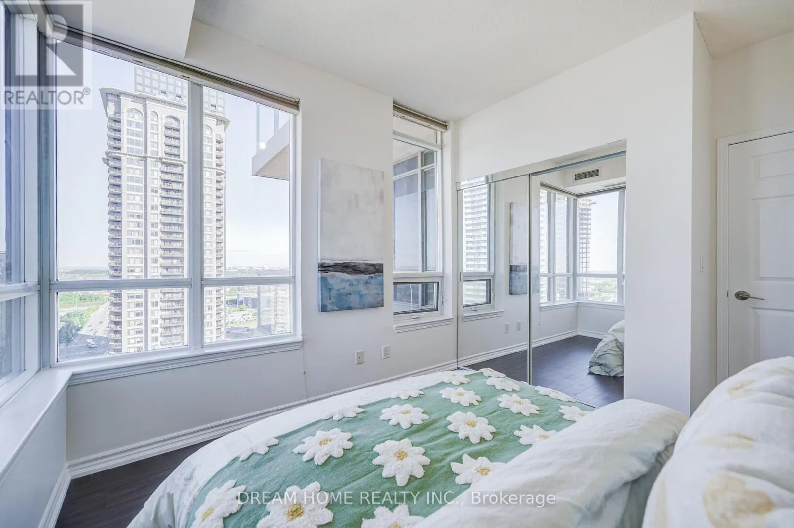 2004 - 388 PRINCE OF WALES DRIVE