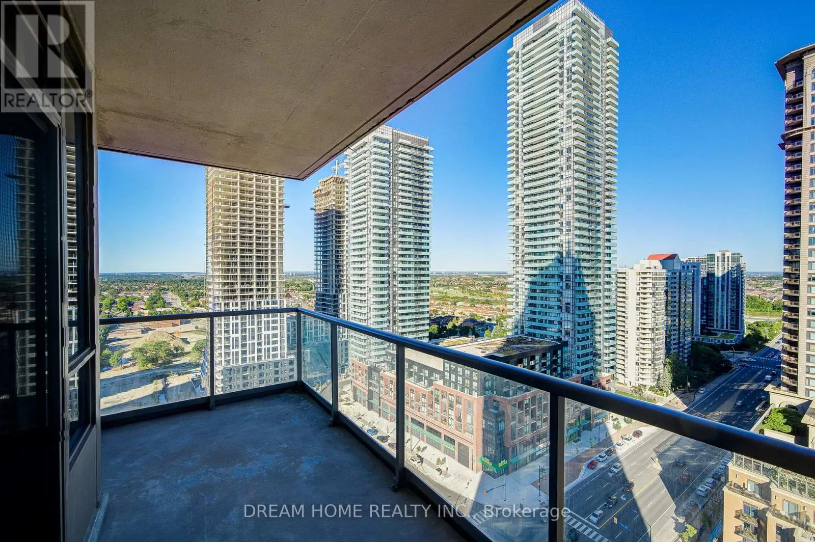 2004 - 388 PRINCE OF WALES DRIVE